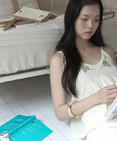 Podo Sleeveless (Oat Cream)