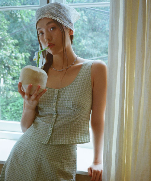 Olive Button Sleeveless (Green)