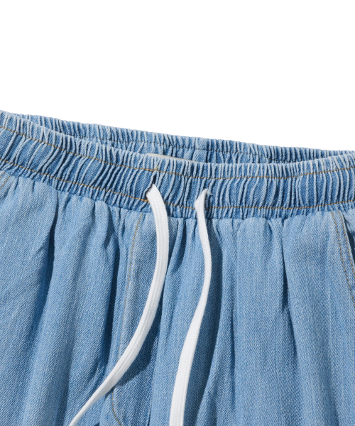 Мягкие джинсы на резинке с эффектом стирки (Light Blue)