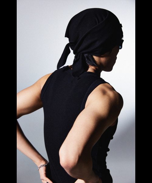 RIVET CUT OFF SLEEVELESS