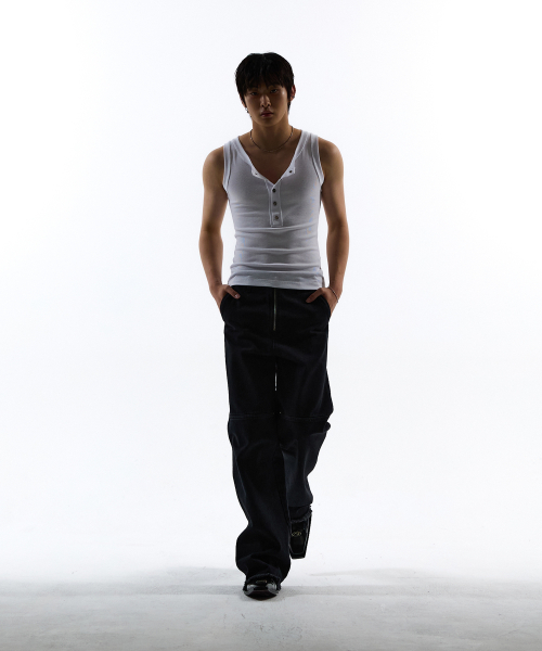 CUT OFF SNAP SLEEVELESS - белый