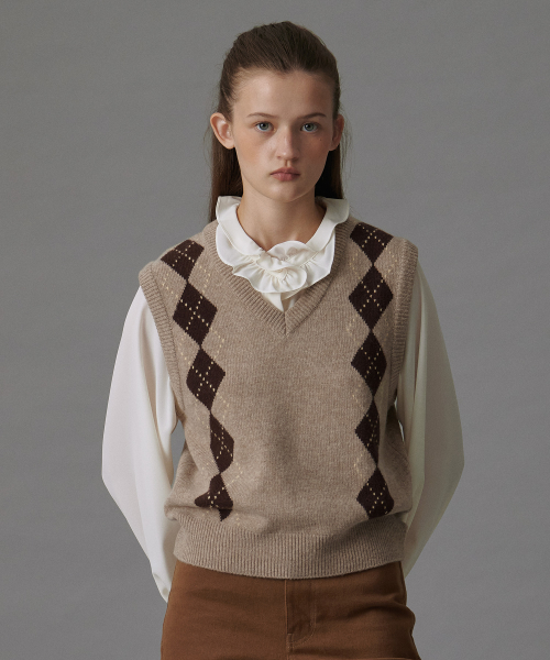 MUTED ARGYLE VEST бежевый