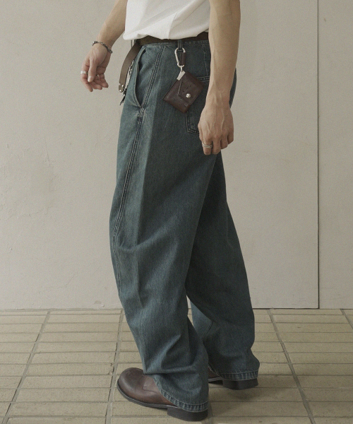 NOSTALGIA GR WASHED CURVED LINE DENIM JEANS #1