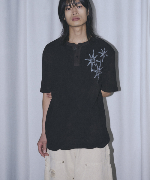 Untitled Starrynight Waffle Henley Neck Short Sleeve Washed чёрный