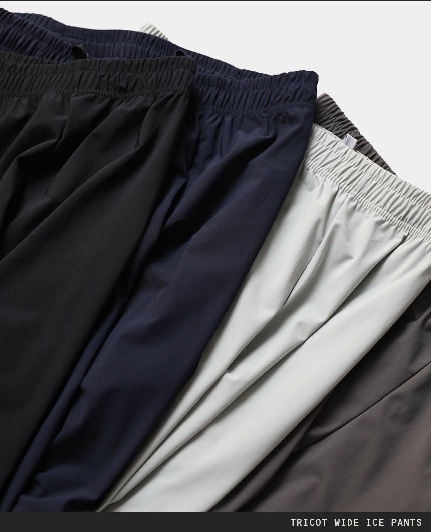 "소재정보  Tricot Cooling  시원하게 착용할 수 있는 냉감소재 트리코트 아이스 원단 사용  Spandex 23%의 스판덱스 사용으로 편한 착용감과 유연한 신축성 소재"