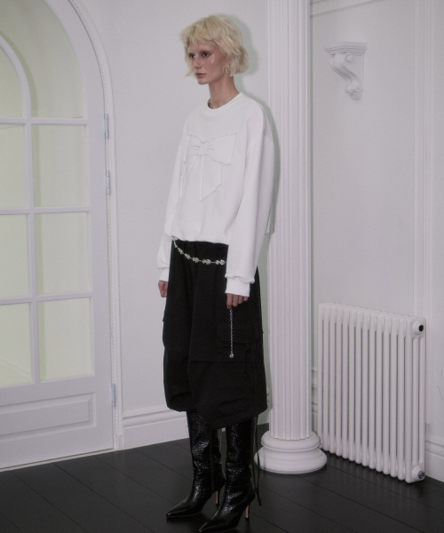 Patch Ribbon Sweatshirt [Ivory]