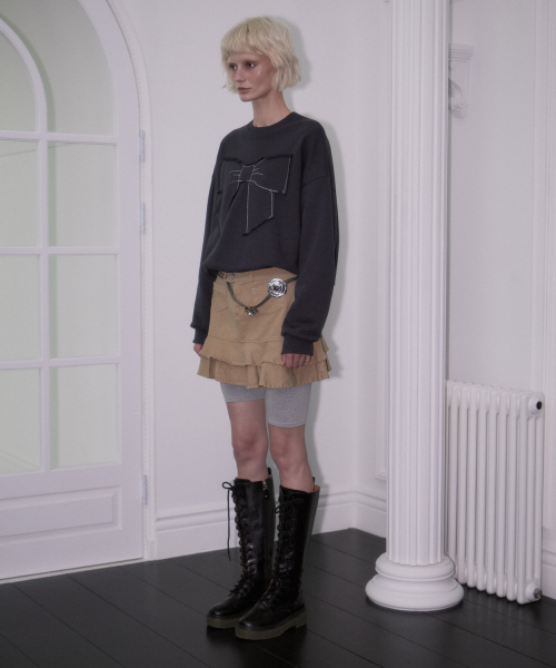 Patch Ribbon Sweatshirt [Charcoal]