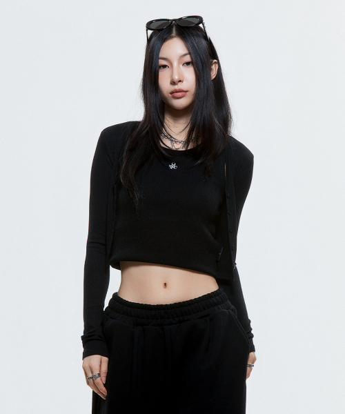 (DUC) V-Neck Crop Cardigan Black