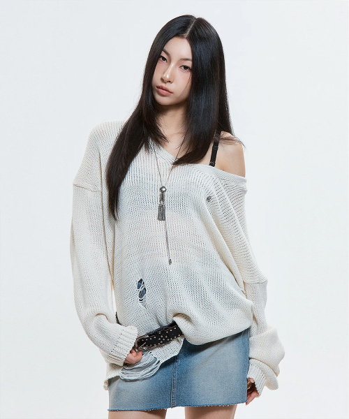 (DUC) Damaged Loose-Fit Knit Ivory