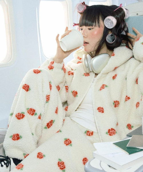 Reversible rose pattern капюшон jumper ivory