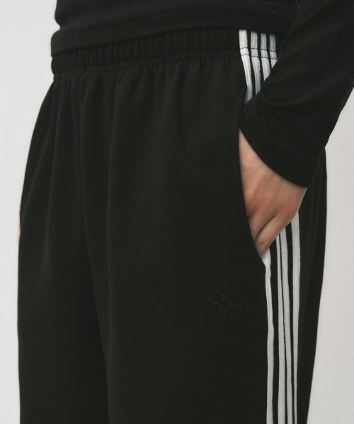 Спортивные брюки W/Neutro Line_BLACK (W25-PT25)