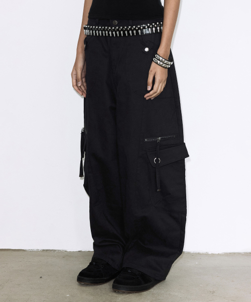 CROSS POCKET CARGO PANTS (BLACK) F25ZD976