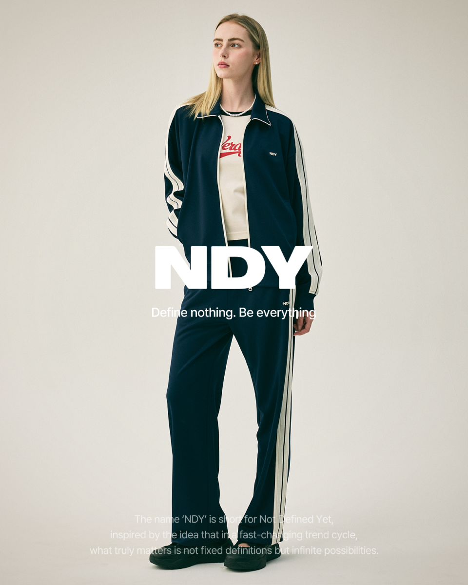 MUSINSA | NDY (nerdy) Minimal Jacquard Tape Track Pants Navy MUSINSA | NDY (nerdy) Minimal Jacquard Tape Track Pants Navy