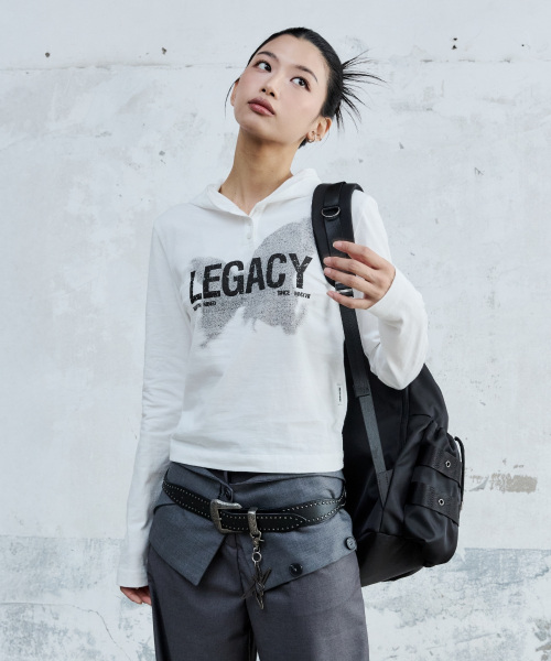 (W) LEGACY с капюшоном длинный рукав белый