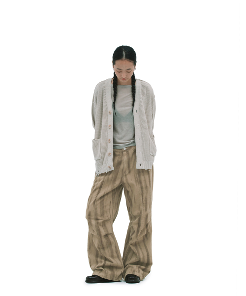 BLUSHED PARACHUTE PANTS [BROWN]
