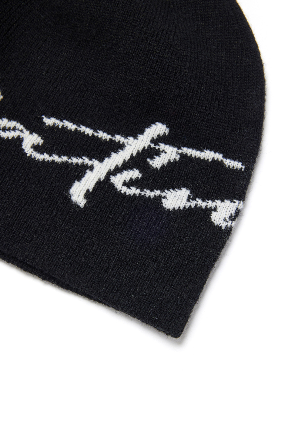 MUSINSA公式 | MATIN KIM MATIN LOGO SCRIPT BEANIE IN BLACK