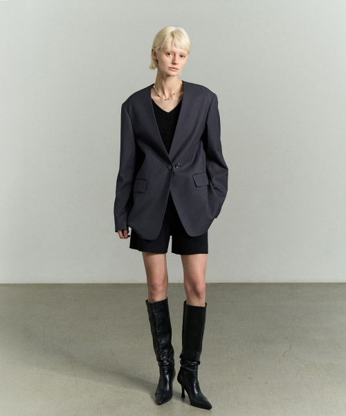 SHOULDER PADDED COLLARLESS JACKET
