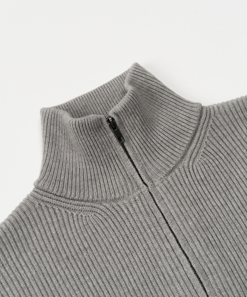 MINIMAL HIGH NECK KNIT ZIP-UP (GREY)