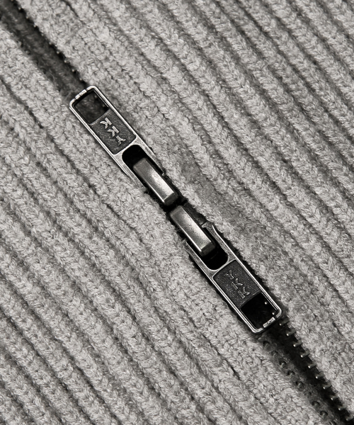 MINIMAL HIGH NECK KNIT ZIP-UP (GREY)