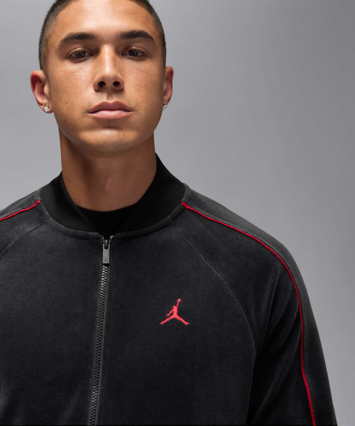 Трековая куртка Jordan Brooklyn Velour M - Black:Gym Red / HV1870-010