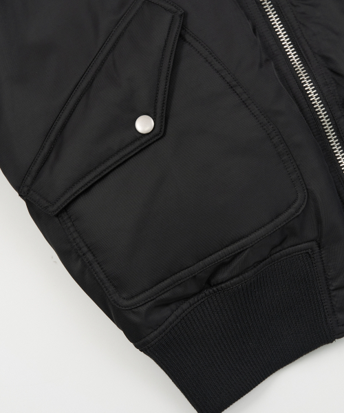 W Пуховая MA-1 с меховым капюшоном (BLACK)