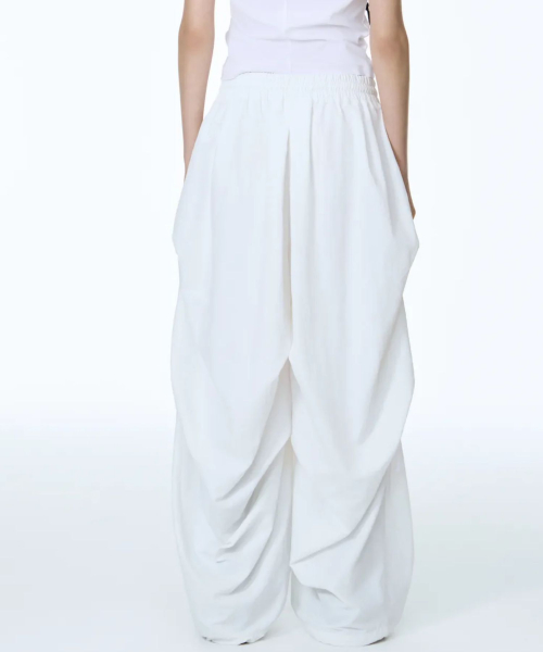 Girdle Skirt Silhouette Pants (White)