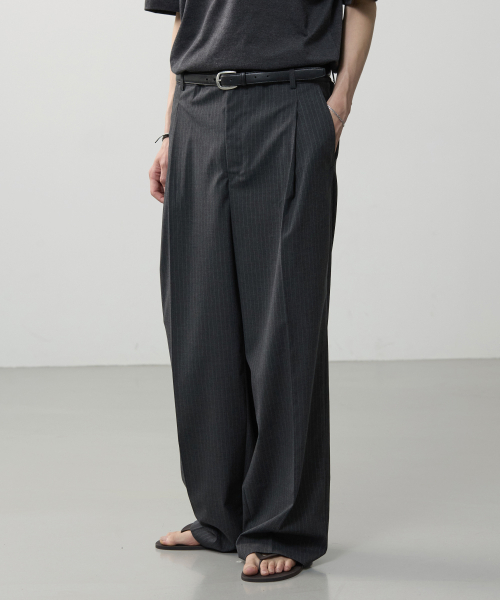Striped One-Tuck Wide Slacks – Charcoal Gray