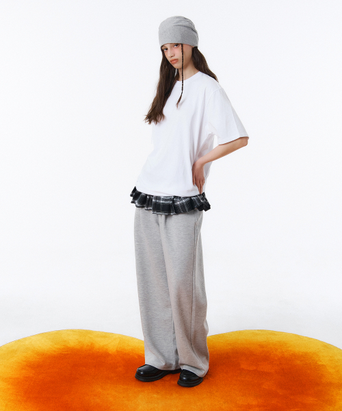 BRACKET0 BASIC LINE ONE TUCK WIDE SWEAT PANTS (2color)