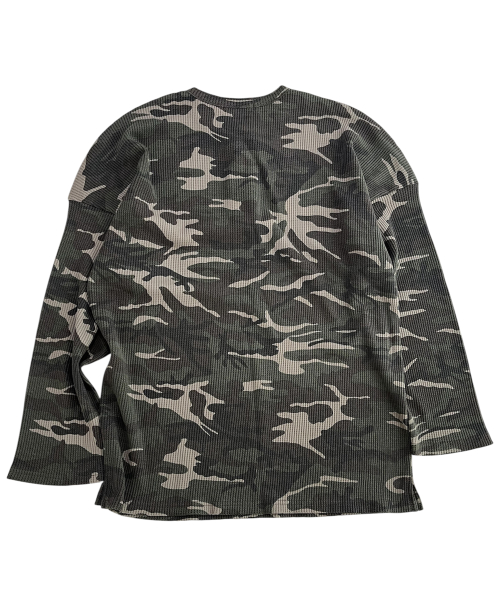 Double Cross Camouflage Henley Neck T-shirt ((khaki))