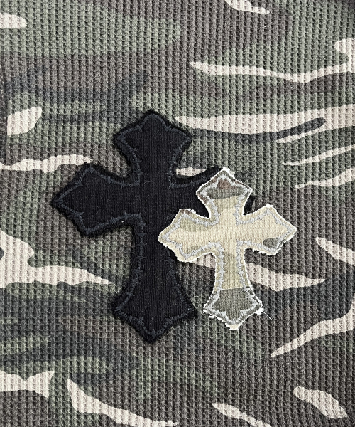 Double Cross Camouflage Henley Neck T-shirt ((khaki))