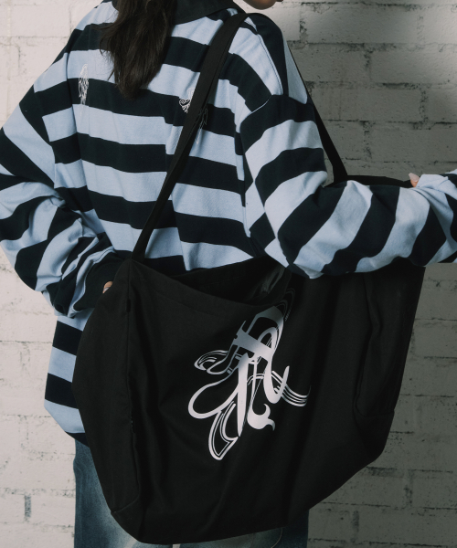 P.O.M POUCH CIRCULAR сумка денимовый