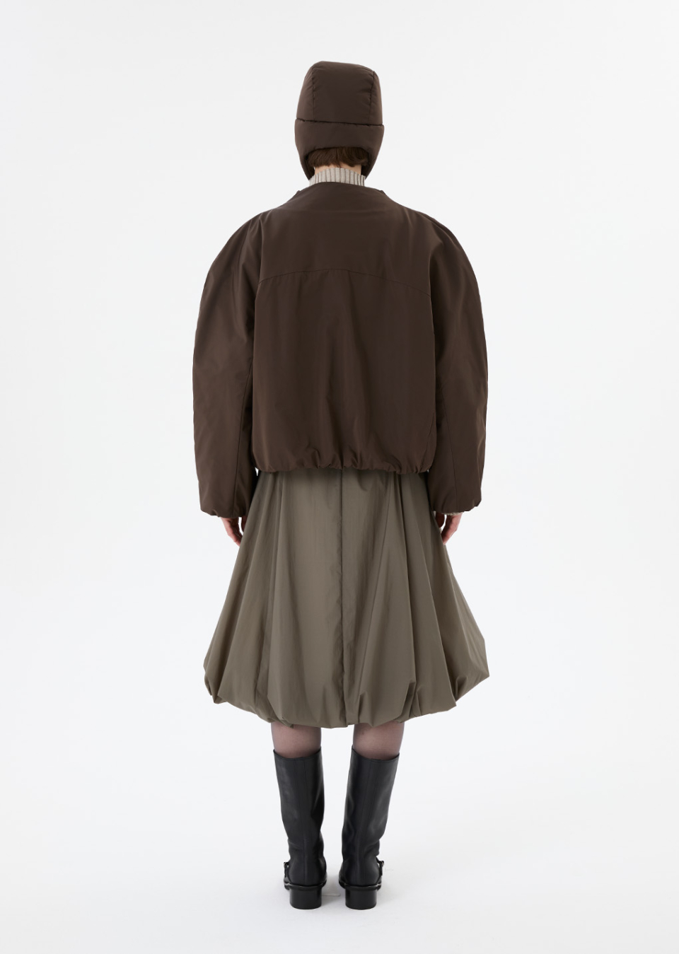 【AMOMENTO】Taffeta Padded Raglan Jumper AmomentoTaffetaPaddedJumperBla
