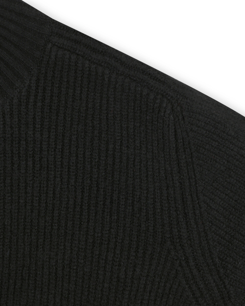 [BESLOW X Sakhyung] MOCK NECK SHORT SWEATER BLACK