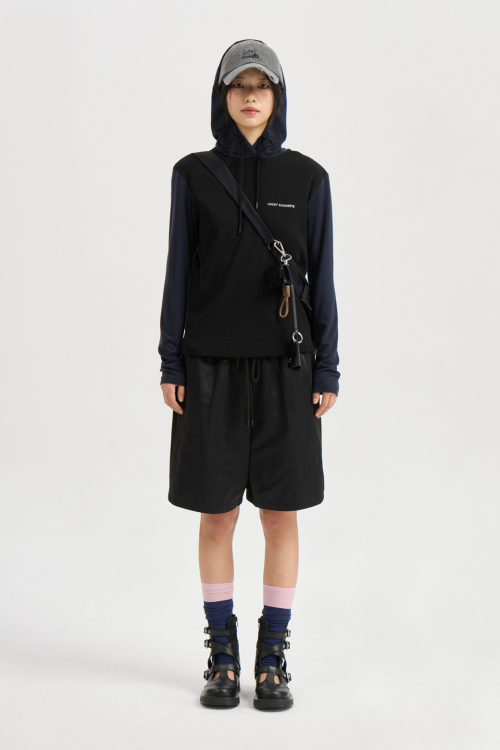 Colored Slim Fit Hood T-shirt (black) LFTAM25320BKX