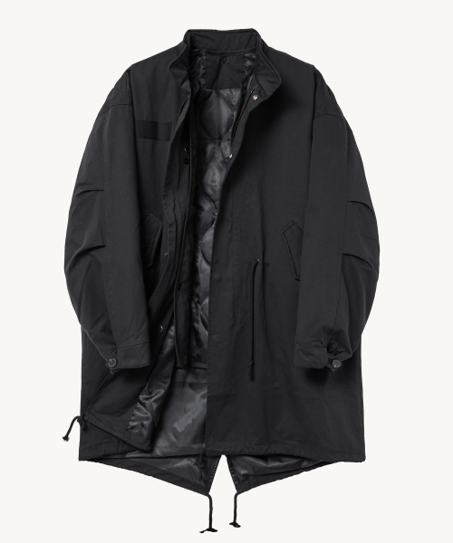 (BLACK)