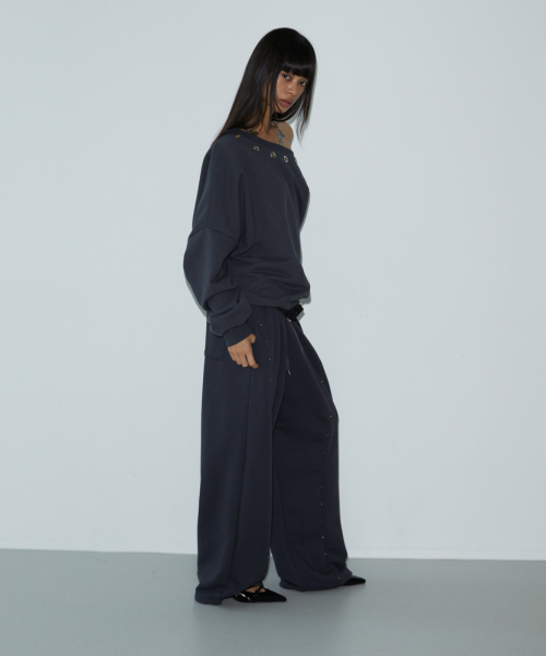 Stud Cut Sweat Pants (CHARCOAL)