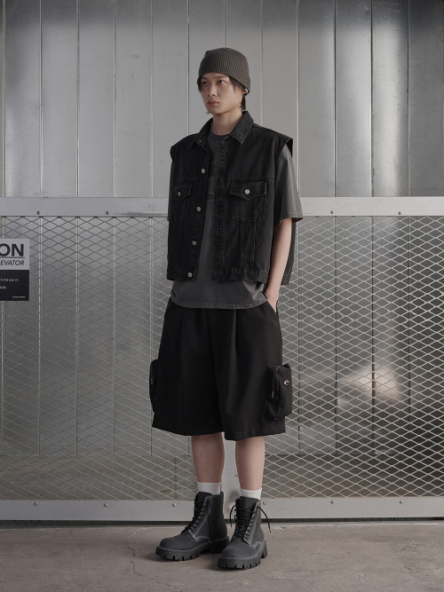 Cropped Denim Vest Jacket - Black