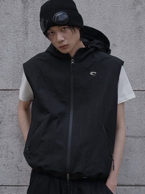 Gorpcore Hoodie Zip Up Vest - Black