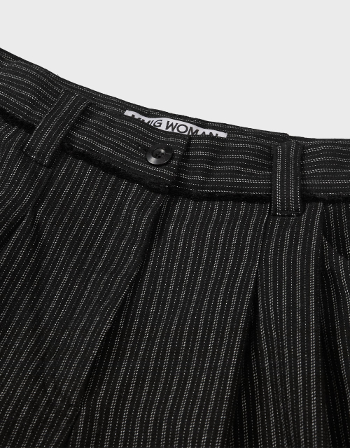 [MMW] TWO TUCK STRIPE PANTS (BLACK)