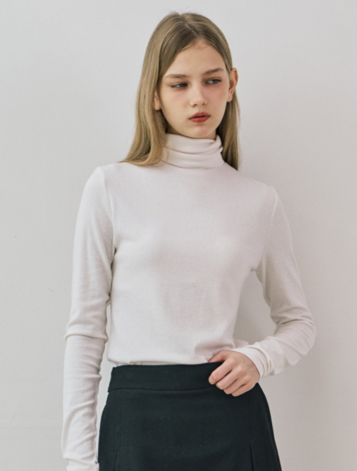 Daily angora turtleneck t-shirt - black