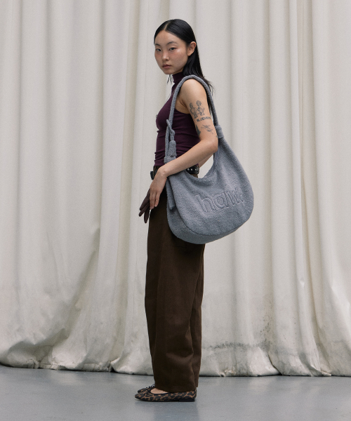 wool cross pebble bag (GR)