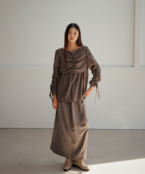 WRINKLE SHIRRING BLOUSE [ ASH коричневый ]