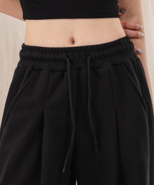 Широкие брюки с одной складкой Elamo Sweat [Black]