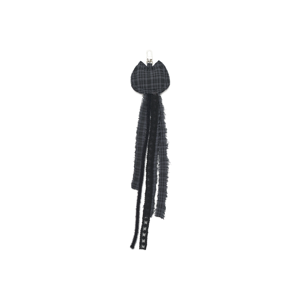 GHOST HUGGING KEYRING - 2 COLORS BLACK