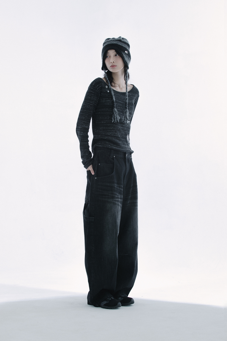 DENIM PANTS - 2 COLORS BLACK