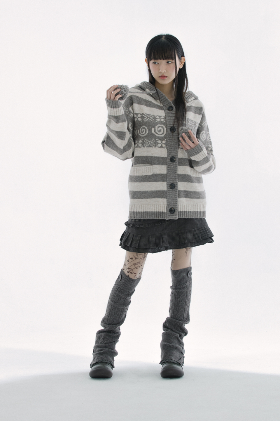 BUTTON CABLE KNIT - 4 COLORS BROWN