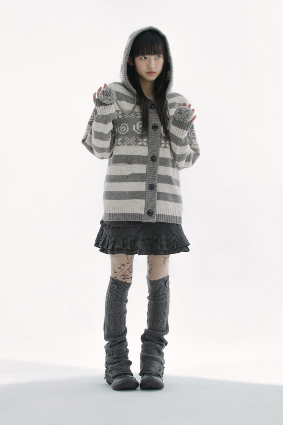 BUTTON CABLE KNIT - 4 COLORS BROWN