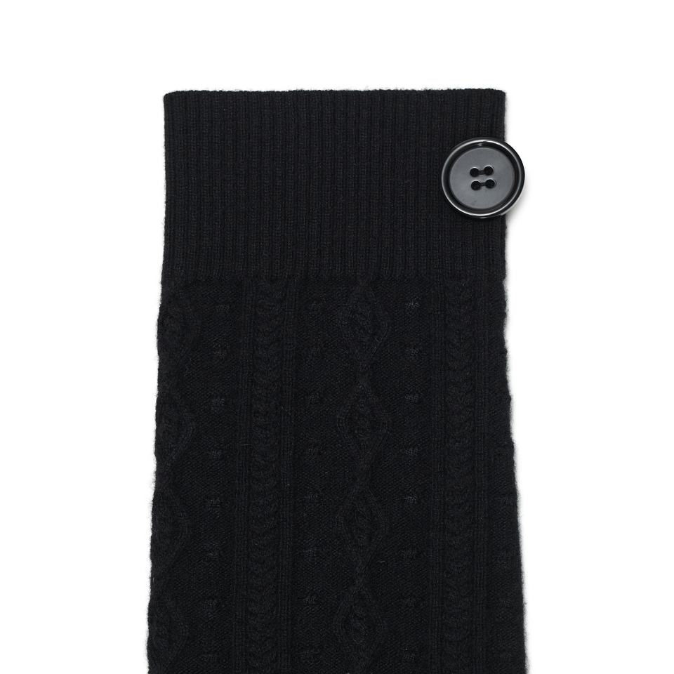 BUTTON CABLE KNIT - 4 COLORS BLACK
