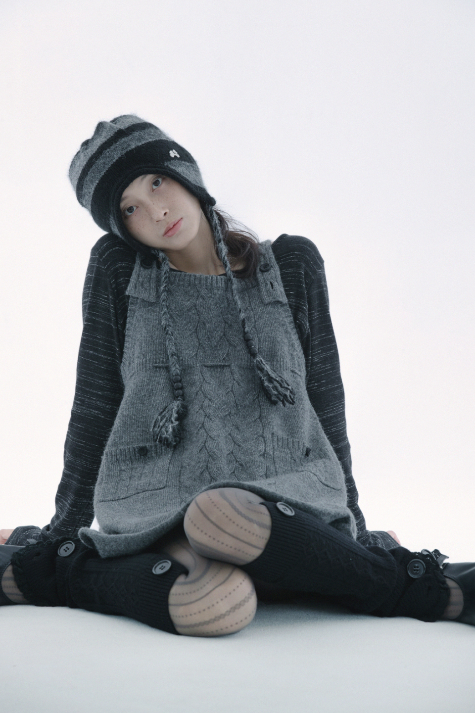 BUTTON CABLE KNIT - 4 COLORS BLACK