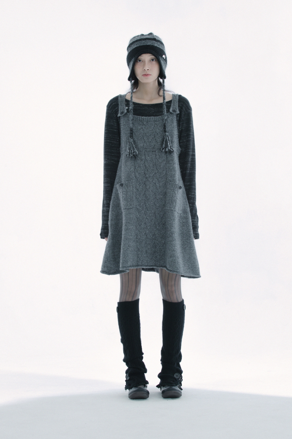 BUTTON CABLE KNIT - 4 COLORS BLACK
